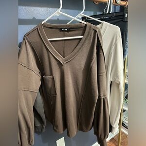HYFVE Brown V-Neck Off-the-Shoulder Sweater
